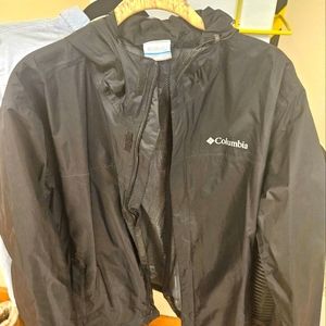 Men's medium Columbia rain jacket